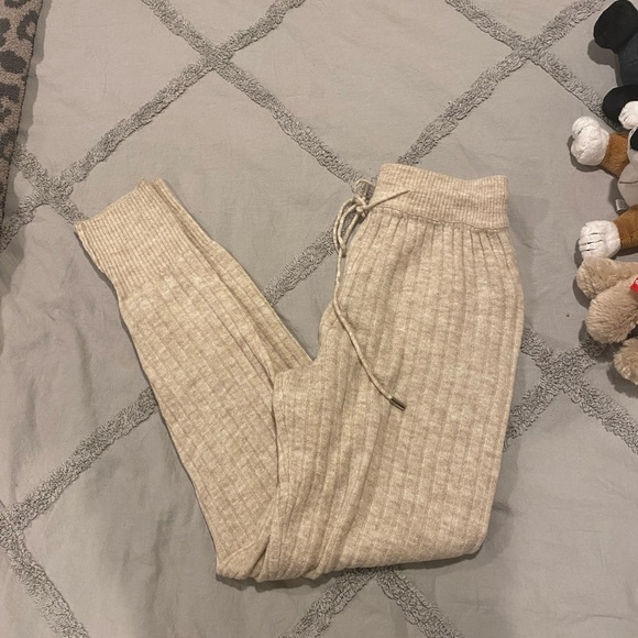 NWT free people around the clock joggers in oatmeal - Picture 2 of 4